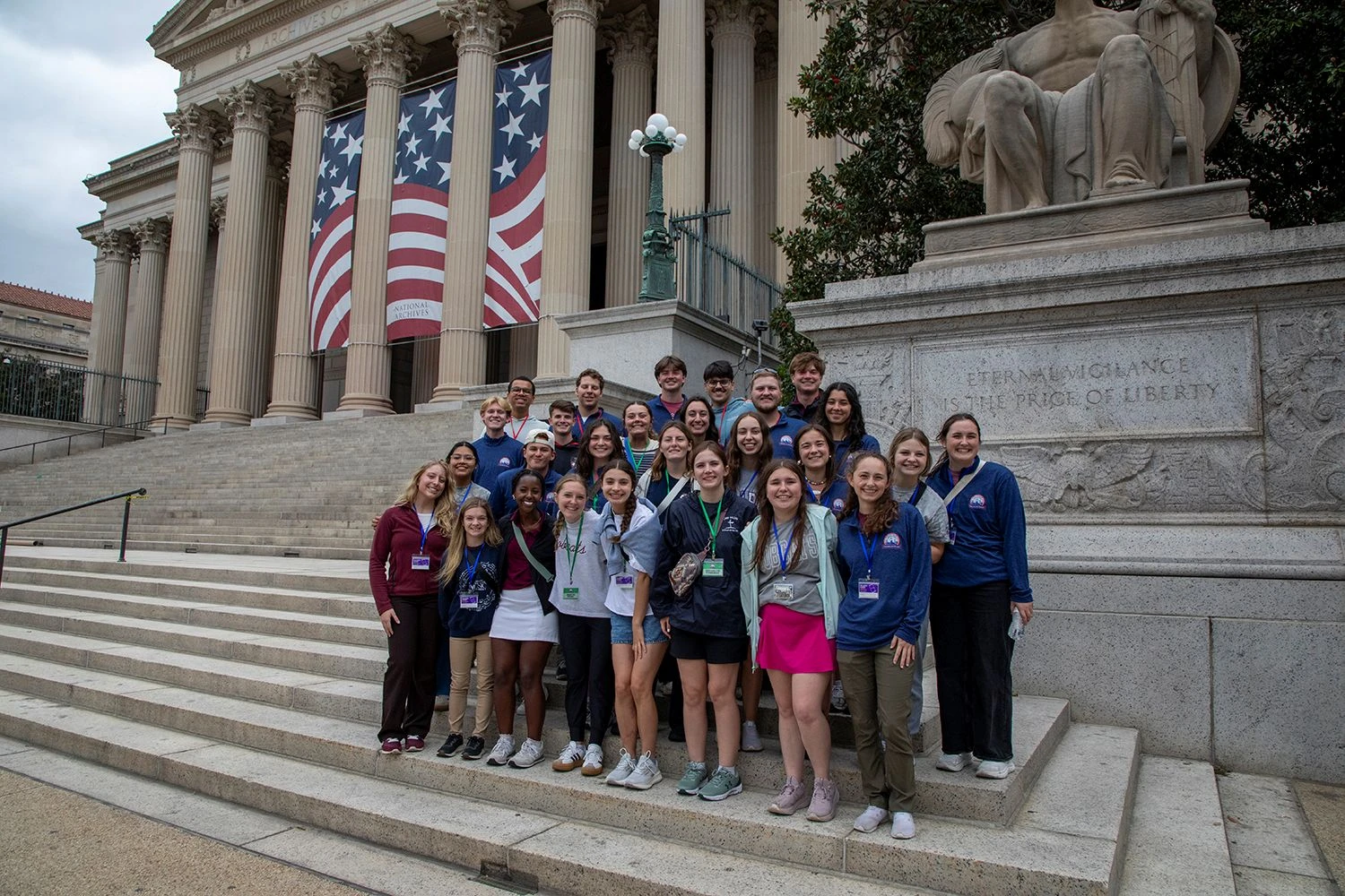 students in front of the National Archives Museum