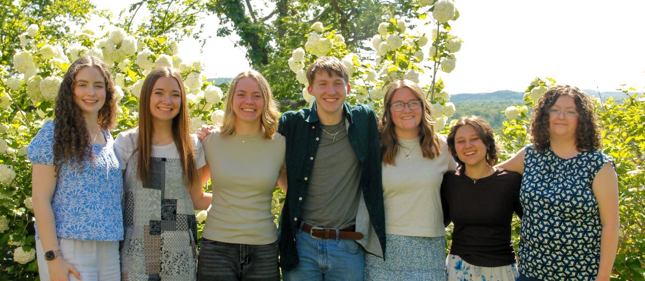 Students in front of Point Lookout