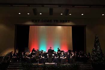 Concert Bank performing