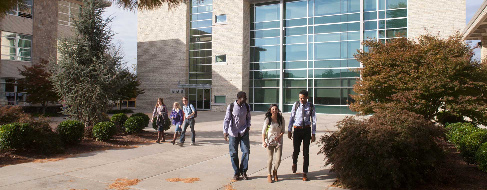 Students walking in McKibben courtyard